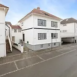 Central Studio Apartment Apt 102
