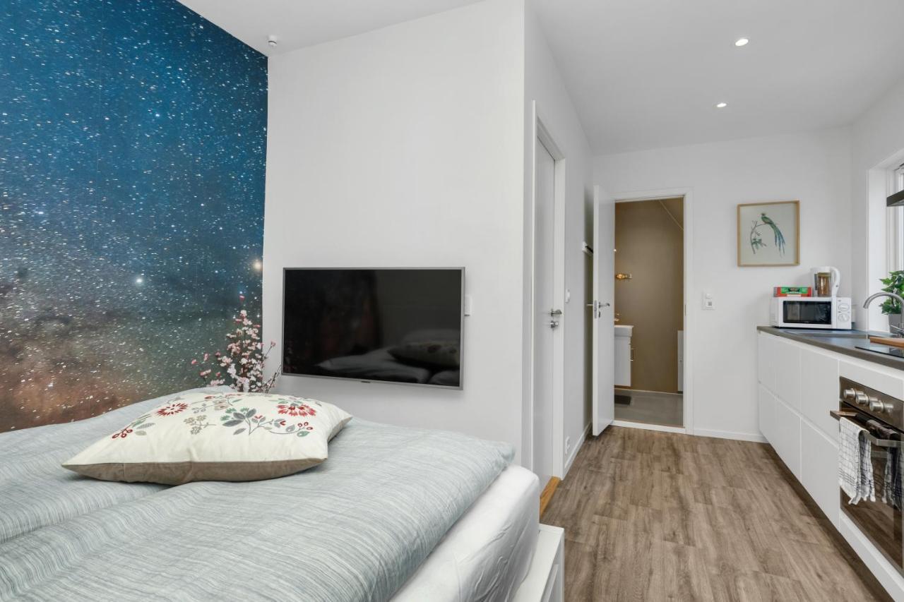 102 Apartment *